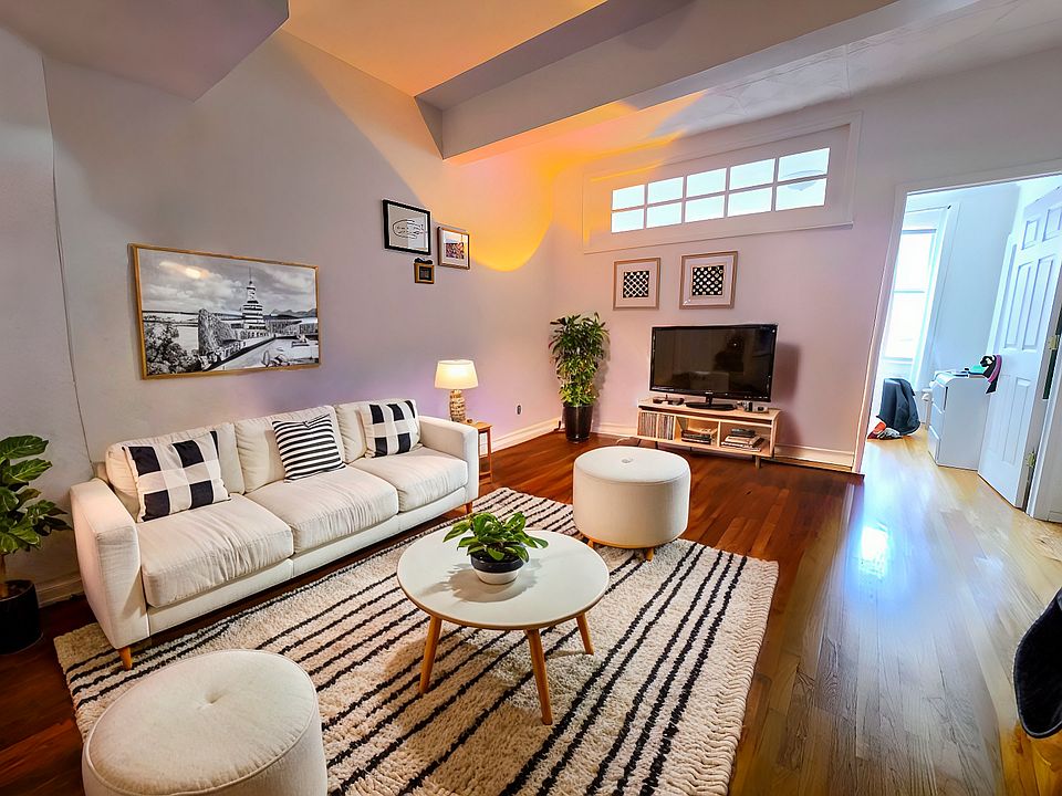 1st image of 512 Court St APT 1