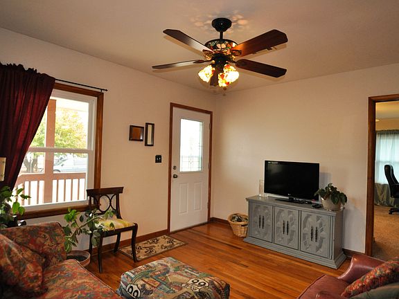 3rd image of 1204 Stubbeman Ave