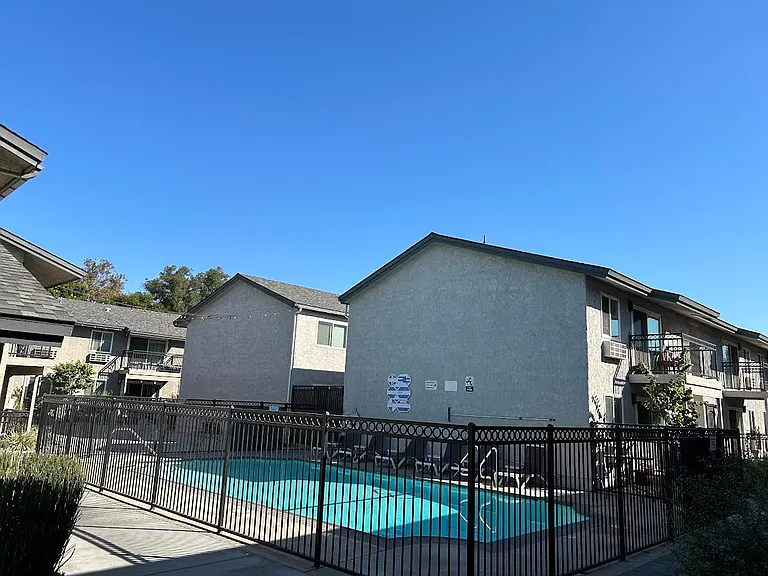 Gridley Apartments — Photo 5