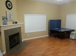 3906 Crown Ridge Ct, College Station, TX 77845