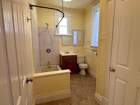 3rd image of 1392 Bush St #3
