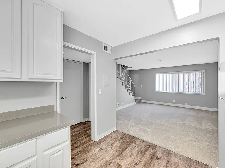 786 Reseda Dr #2 — Photo 3