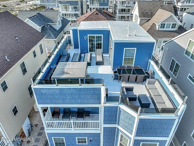 5 Fielder Ave — Photo 3