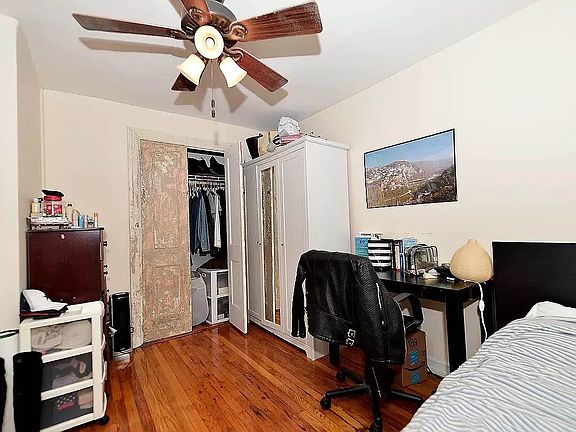 5th image of 276 E 10th St #F