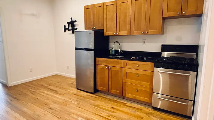 Rented by Charie Properties LLC | media 15