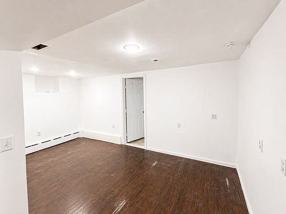 4th image of 78 Woodruff Ave #1