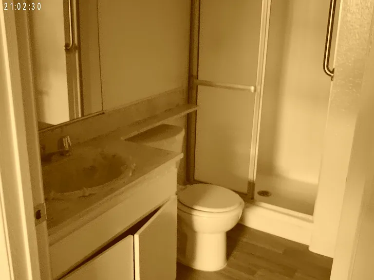 Independence Court Apartments — Photo 32