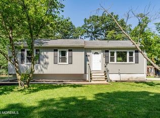 482 Radovan Ave, Bayville, NJ 08721