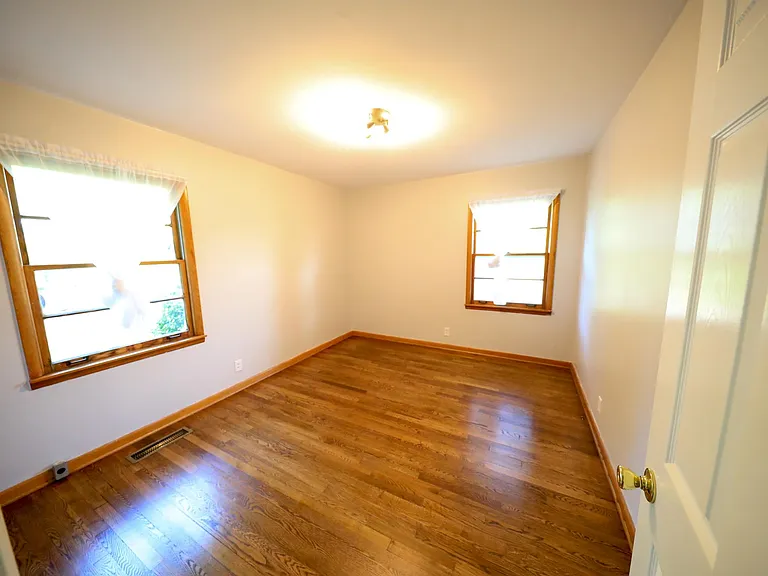 684 Valley Rd — Photo 18