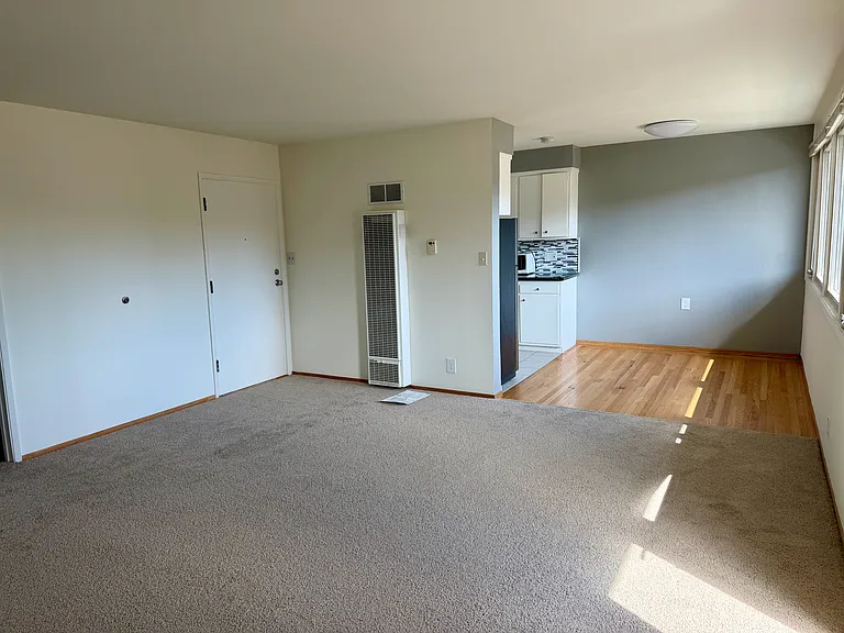 6514 Lucas Ave #B — Photo 4