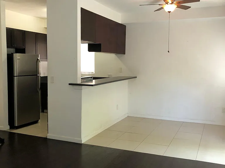516 N Oxford Ave #9 — Photo 3