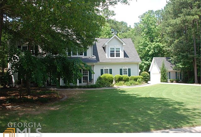 2nd image of 120 Rockglen Ct