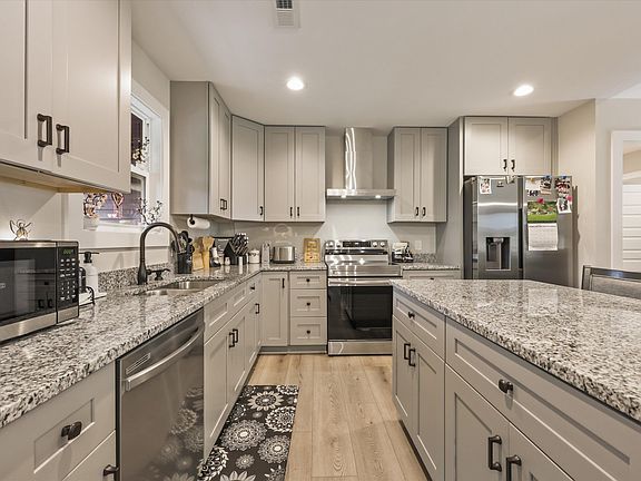 2nd image of 375 Signet Ln