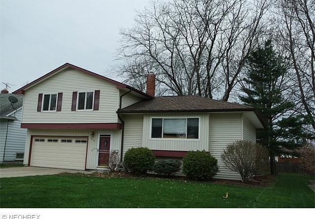 1st image of 210 E Overlook Dr
