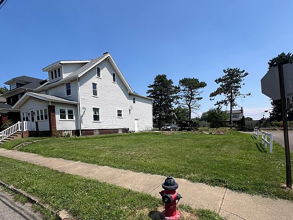 2nd image of 306 Smith Ave NW #2