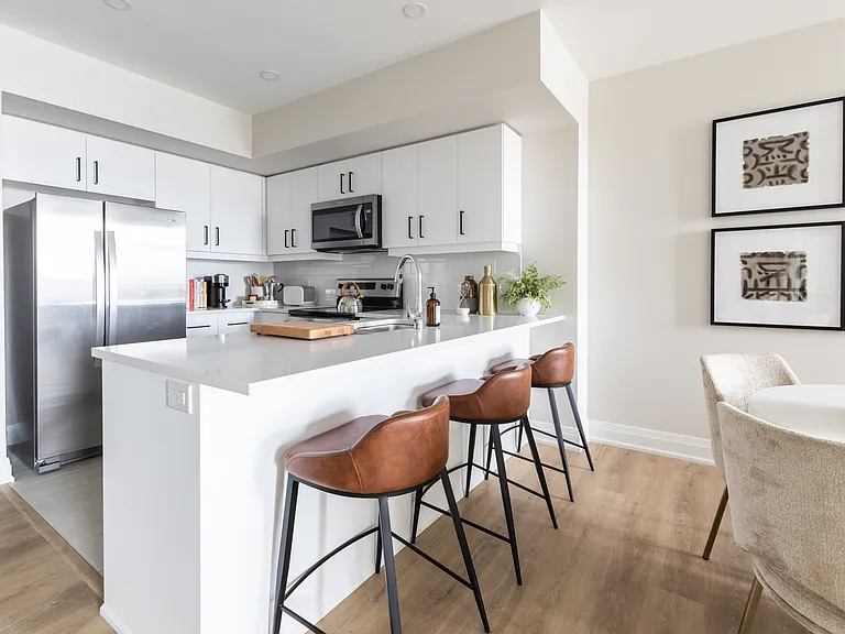 4286 King St E — Photo 34