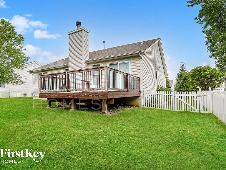 86 Gregory Ct — Photo 15