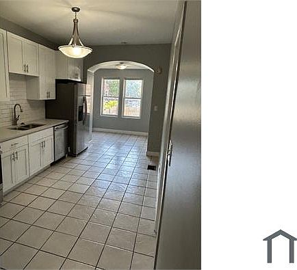 2nd image of 6428 S Drexel Ave #1