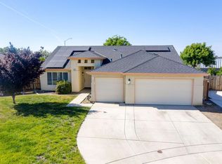 712 Crowe Ct, Dos Palos, CA 93620