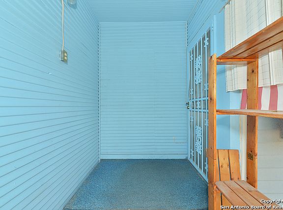 2nd image of 150 E White