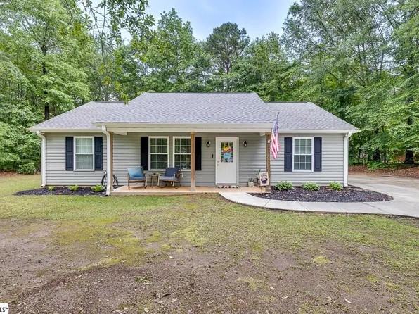 300 Bell Mill Ln, Walhalla, SC 29691
