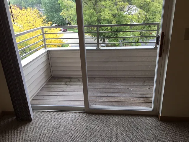 Johnson Place Apartments — Photo 9