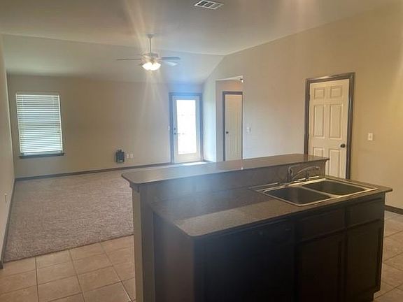 5th image of 824 SW 151st St Unit A
