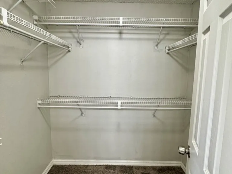 850 Welch Hill Cir — Photo 12
