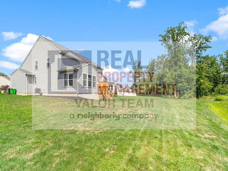 10275 Maryland St — Photo 39