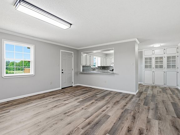 5th image of 80 Spires Rd