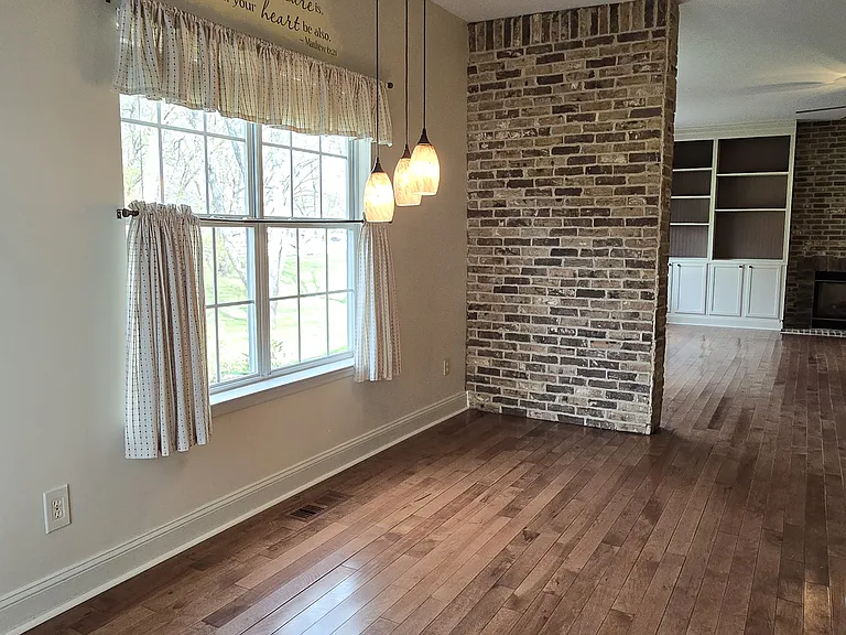 1207 Kelly Ct — Photo 16
