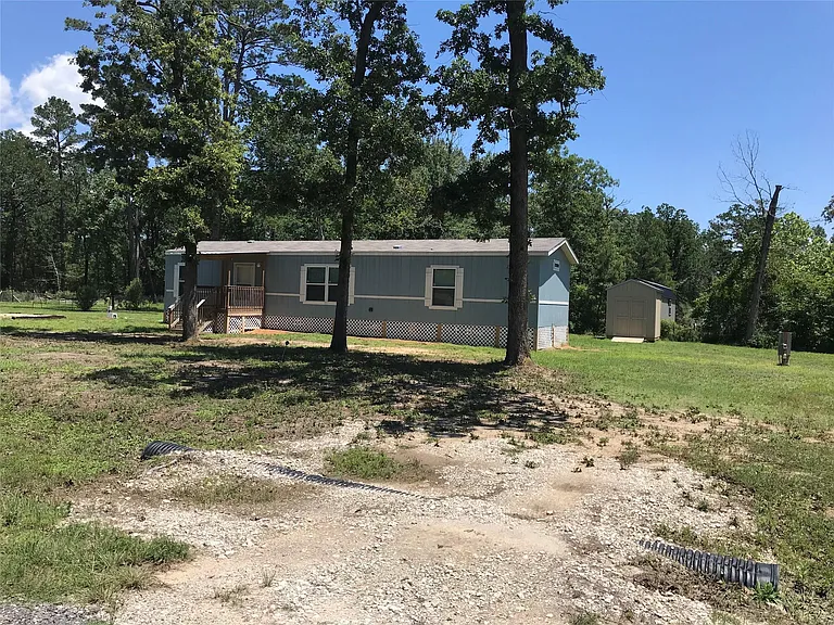 246 Brenda Rd — Photo 3