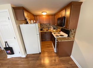 415 Springfield St #9, Agawam, MA 01001