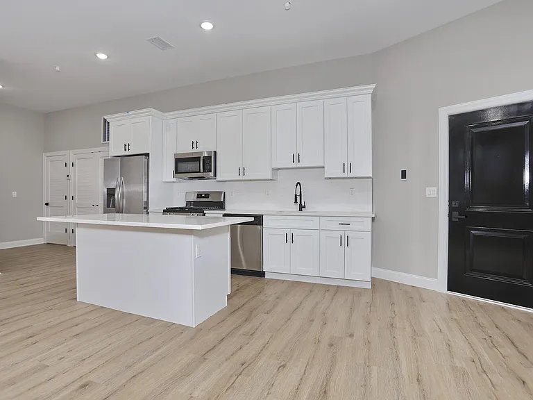 385 Passaic Ave #3 — Photo 3
