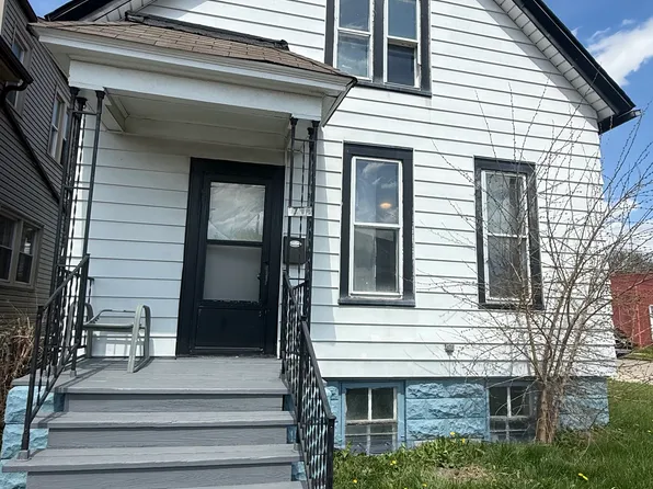 1702 W Forest Home Ave, Milwaukee, WI 53204