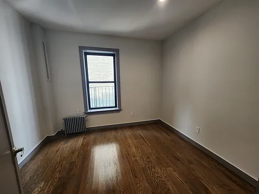 Rented by Reyes & Elsamad Real Estate Group | media 13