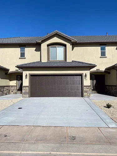 1001 W Curly Hollow Dr Photo 1