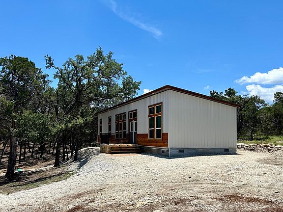 3rd image of 1319 Oak Mdws