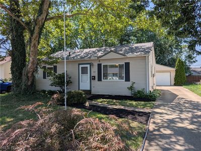 322 Pasadena Ave, Elyria, OH, 44035