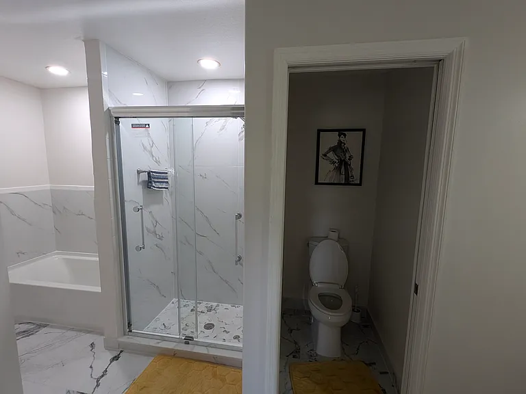 612 Columbus Blvd — Photo 11