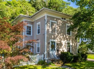 51 Grove St, Thomaston, CT 06787