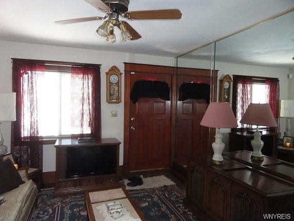 3rd image of 3023 Monroe Ave
