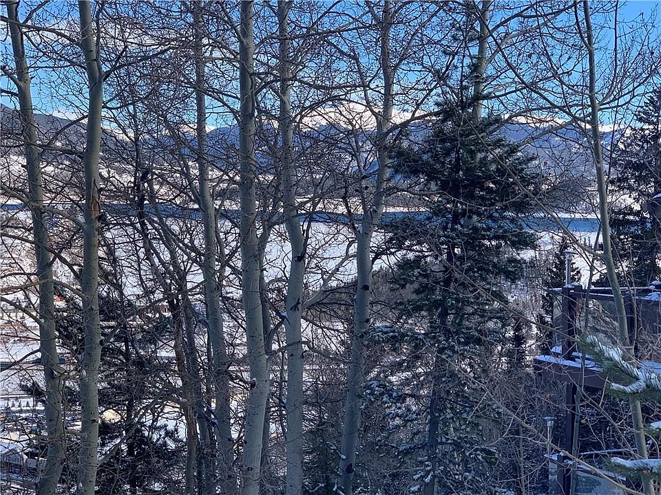 2nd image of 512 Lake View Dr