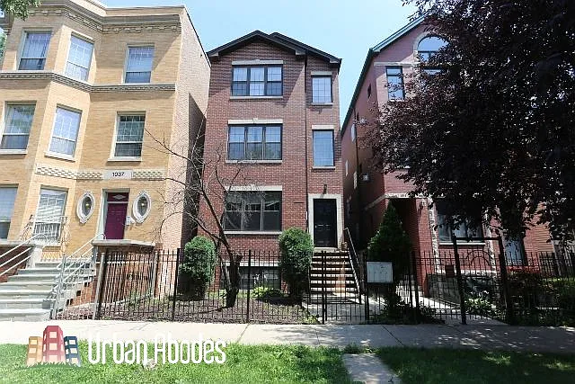 1033 N Mozart St #1 — Photo 1