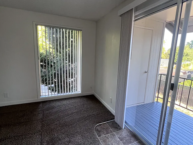 3478 Hadley St NE — Photo 9