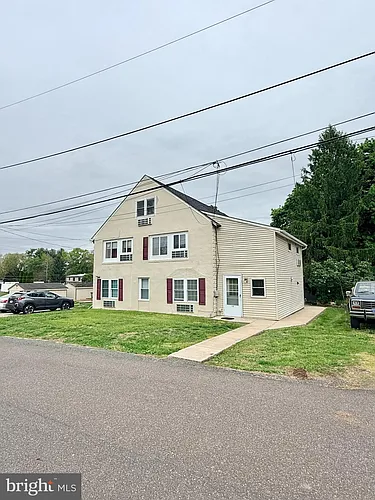 735 Fisher Ave Photo 1