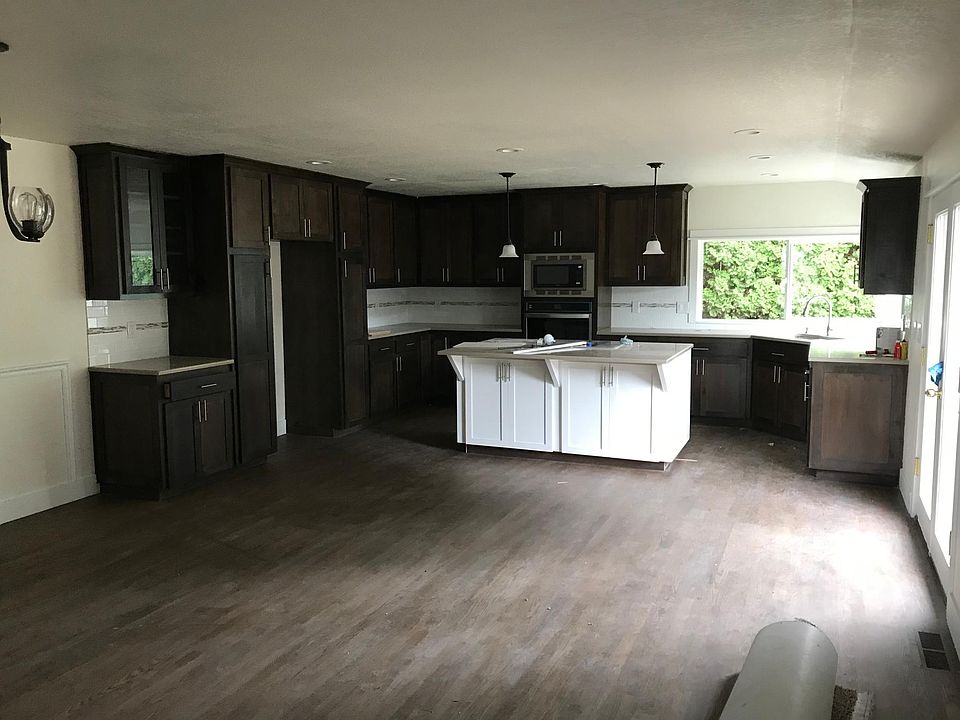 2nd image of 13655 SE 132nd Ave