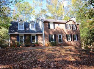 320 Merrydale Dr, Fayetteville, GA