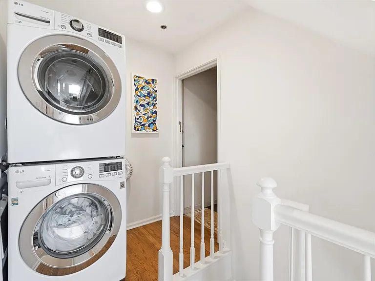 814 Willow Ave #5LF — Photo 26