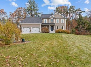 207 Walnut Grv, Colchester, VT 05446